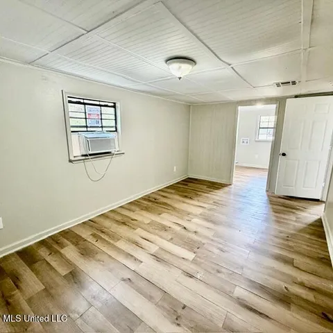 $900 | 4713 Dr L D Chapman Street, Moss Point, MS 39563