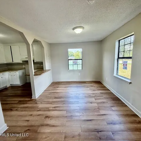 $900 | 4713 Dr L D Chapman Street, Moss Point, MS 39563