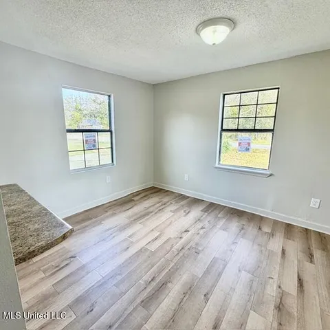 $900 | 4713 Dr L D Chapman Street, Moss Point, MS 39563