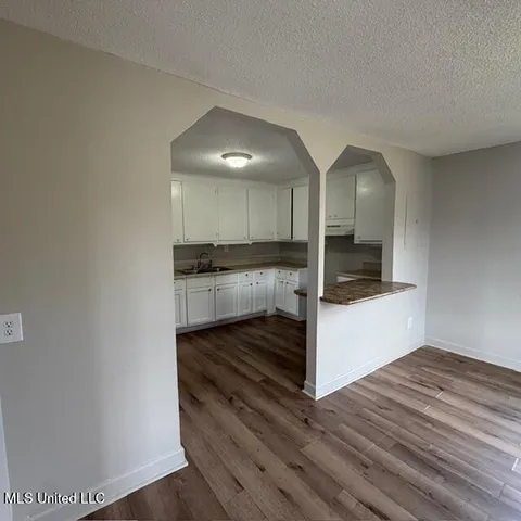 $900 | 4713 Dr L D Chapman Street, Moss Point, MS 39563