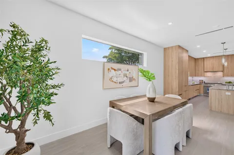 $1,525,000 | 910 Southeast 13th Street, Fort Lauderdale, FL 33316