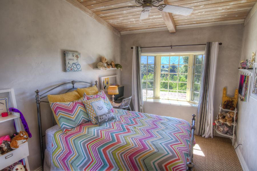 302 Fairview Road Ojai, CA 93023 - Photo 24 of 28 a bedroom with a bed and a window