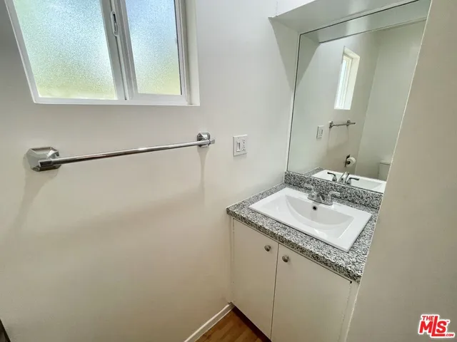 $3,250 | 3227 Bennett Drive, Los Angeles, CA 90068