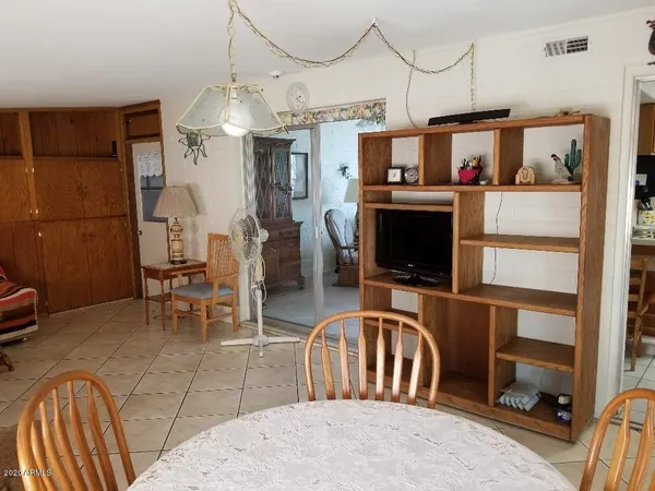 $2,400 | 11801 North Cherry Hills Drive East, Sun City, AZ 85351