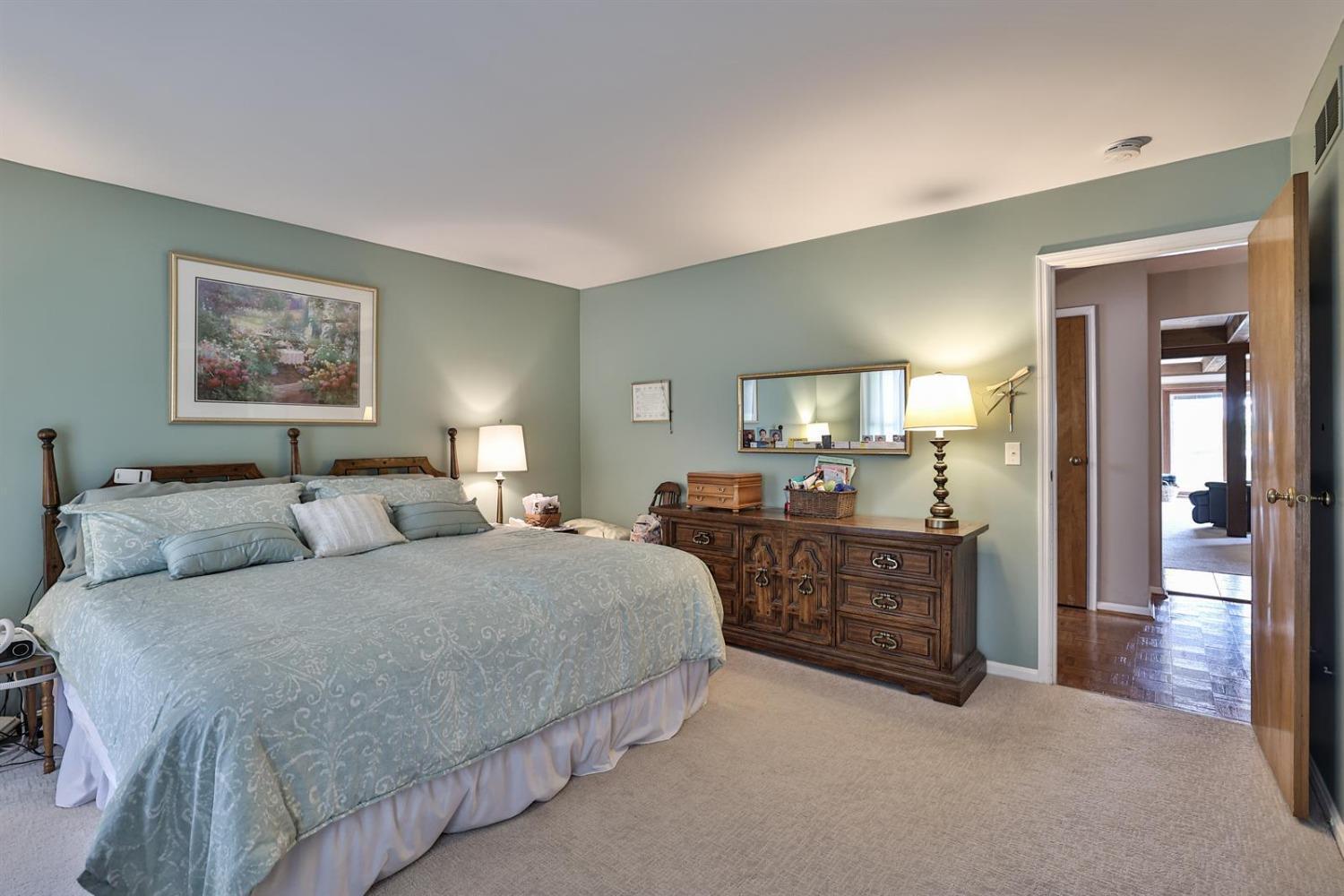6565 Gaines Road Cincinnati, OH 45247 - Photo 18 of 41