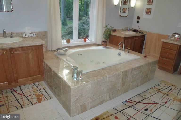 3 East Teal Point Road Earleville, MD 21919 - Photo 14 of 30 Bath (Master)