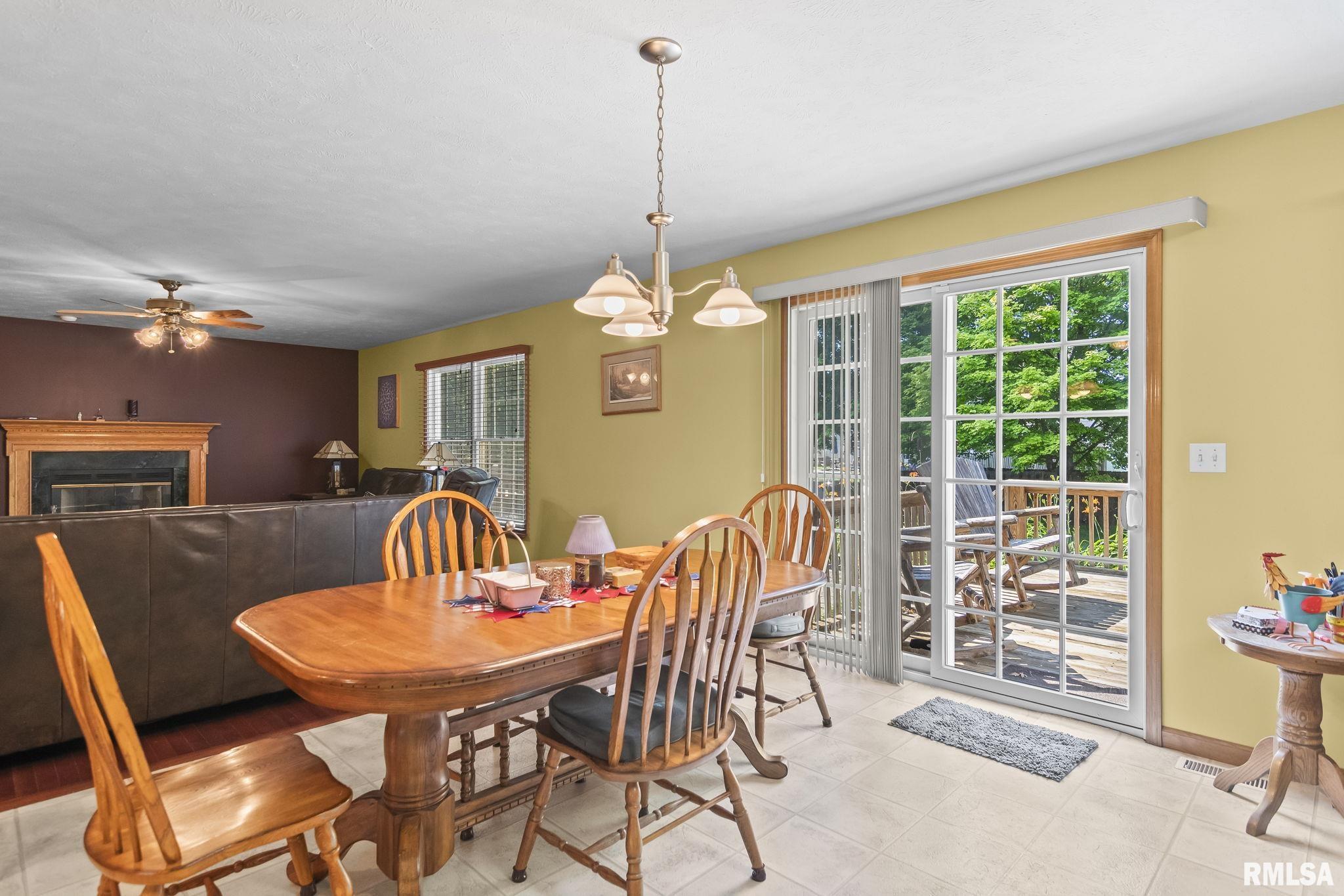 3908 Thackeray Drive Springfield, IL 62711 - Photo 18 of 43