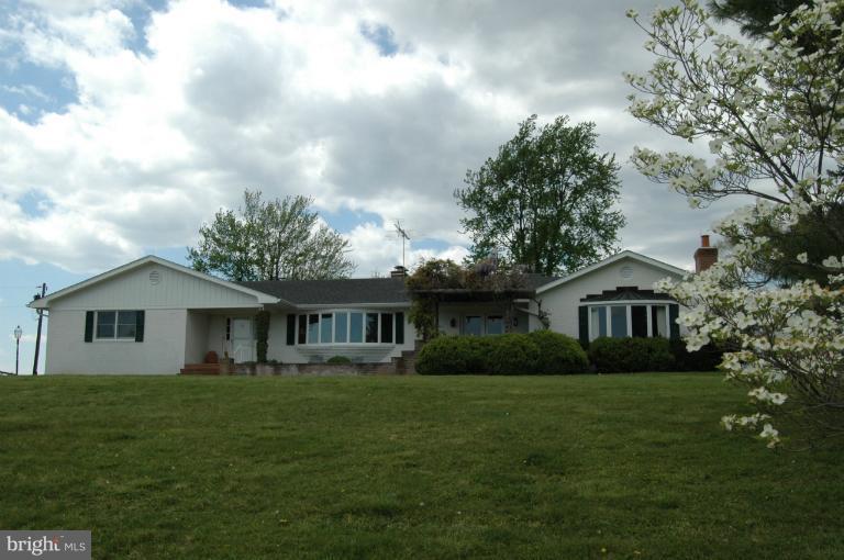 2410 Parshall Road Berryville, VA 22611 - Photo 2 of 30 Exterior (Front)
