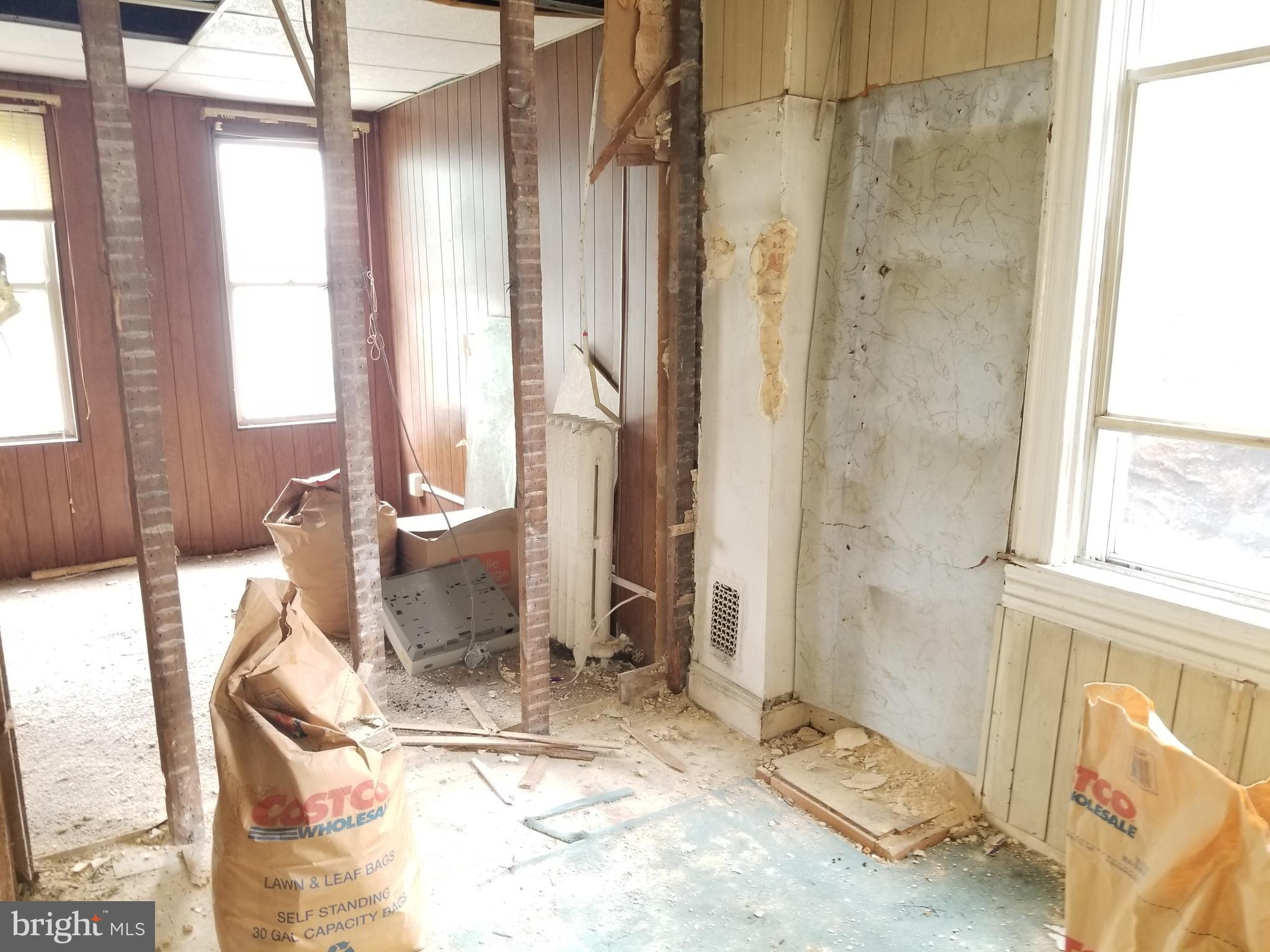 1713 Appleton Street Baltimore, MD 21217 - Photo 15 of 24 Gallery Image 15
