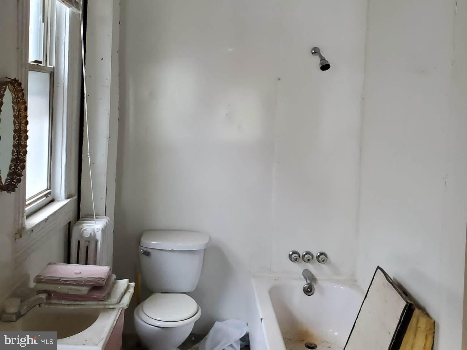 1713 Appleton Street Baltimore, MD 21217 - Photo 10 of 24 Gallery Image 10