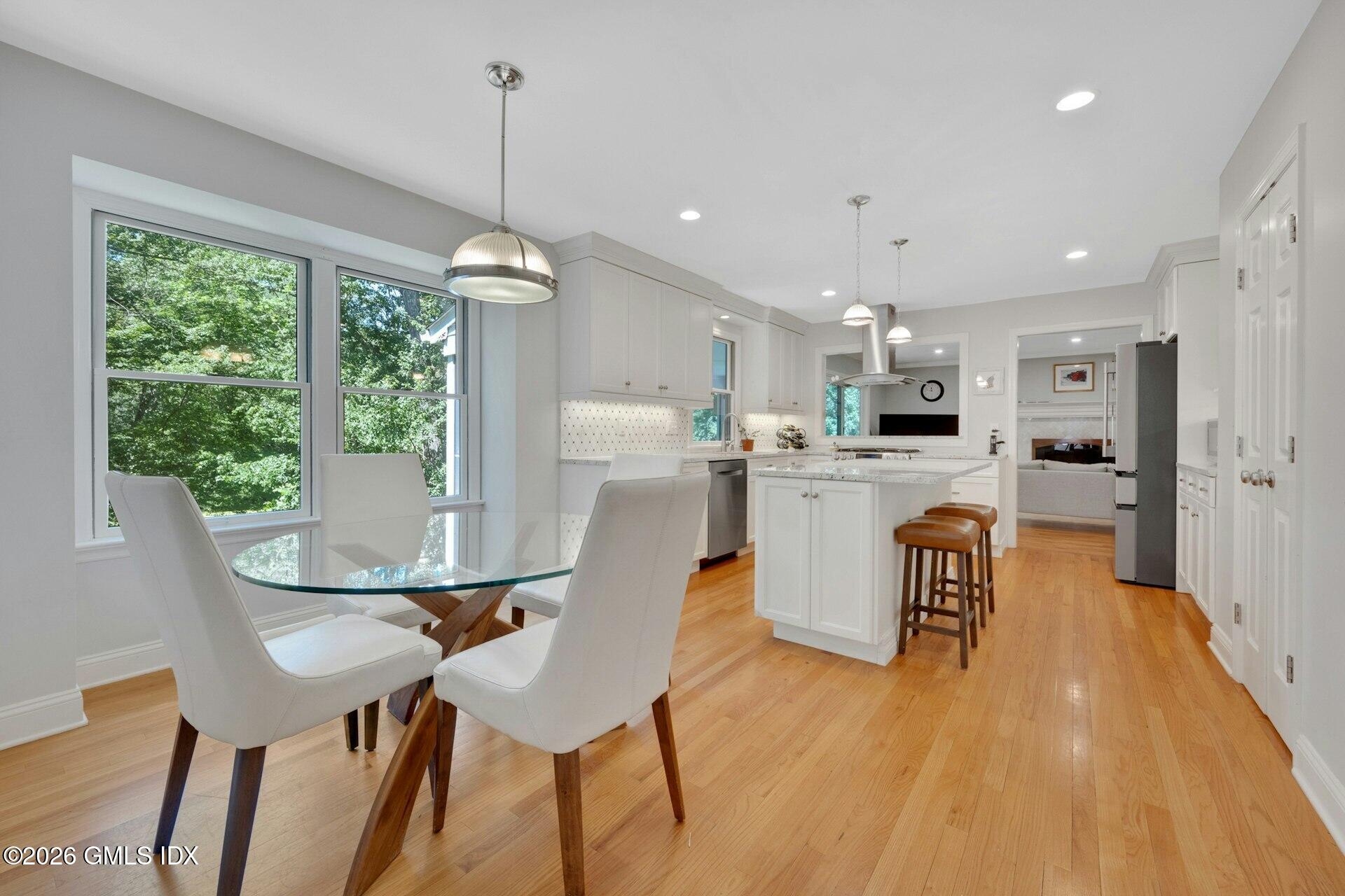 45 Mayapple Road Stamford, CT 06903 - Photo 8 of 32 8
