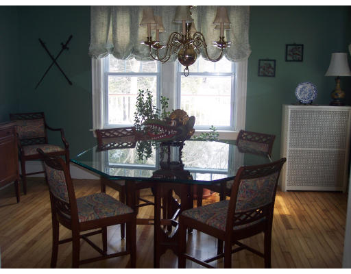 8 Intervale Road Worcester, MA 01602 - Photo 9 of 29 Gallery Image 9
