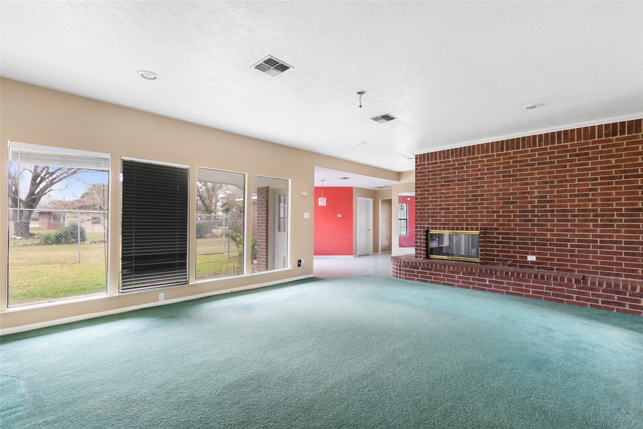 1002 Ransom Street Anahuac, TX 77514 - Photo 15 of 32