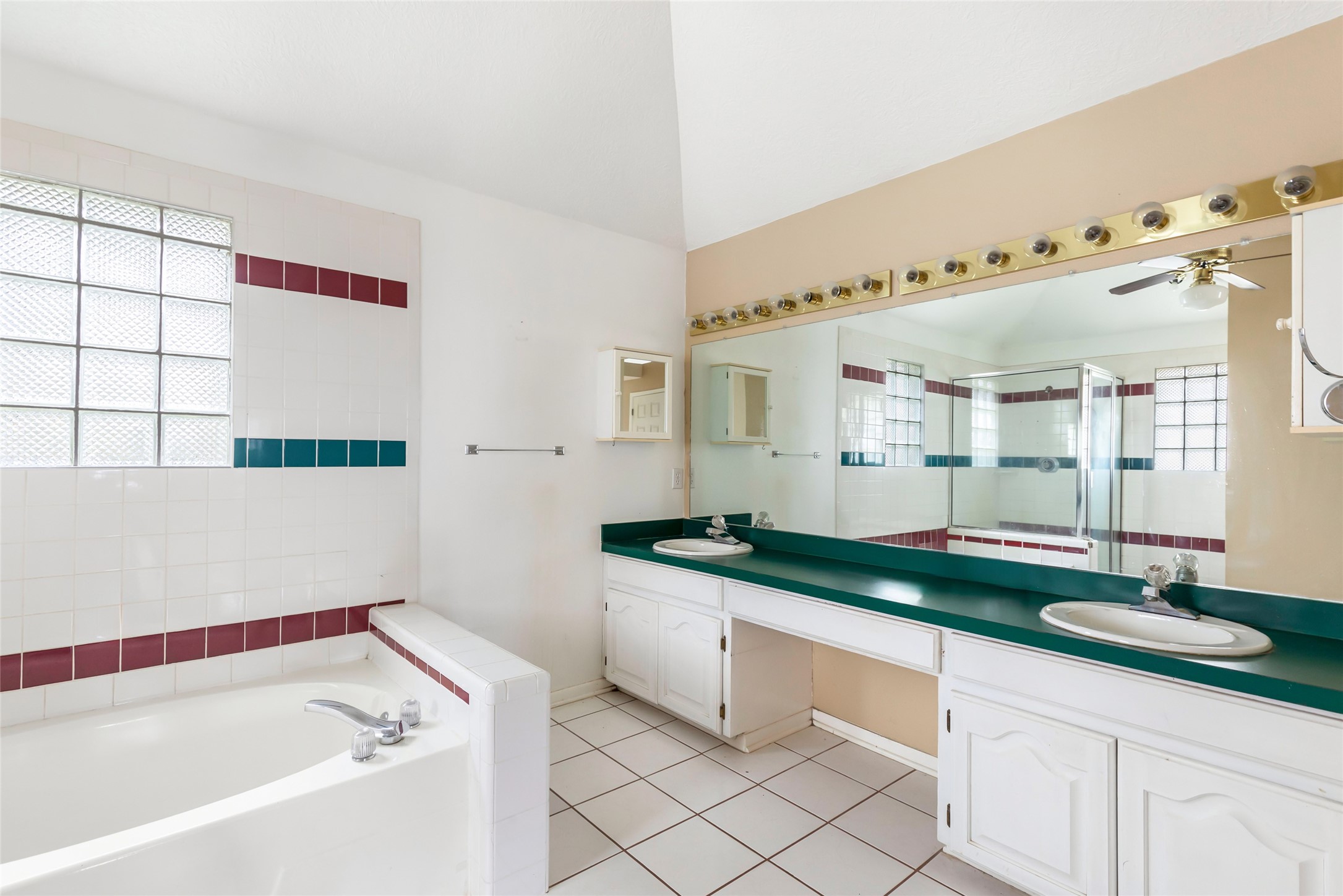 1002 Ransom Street Anahuac, TX 77514 - Photo 27 of 32