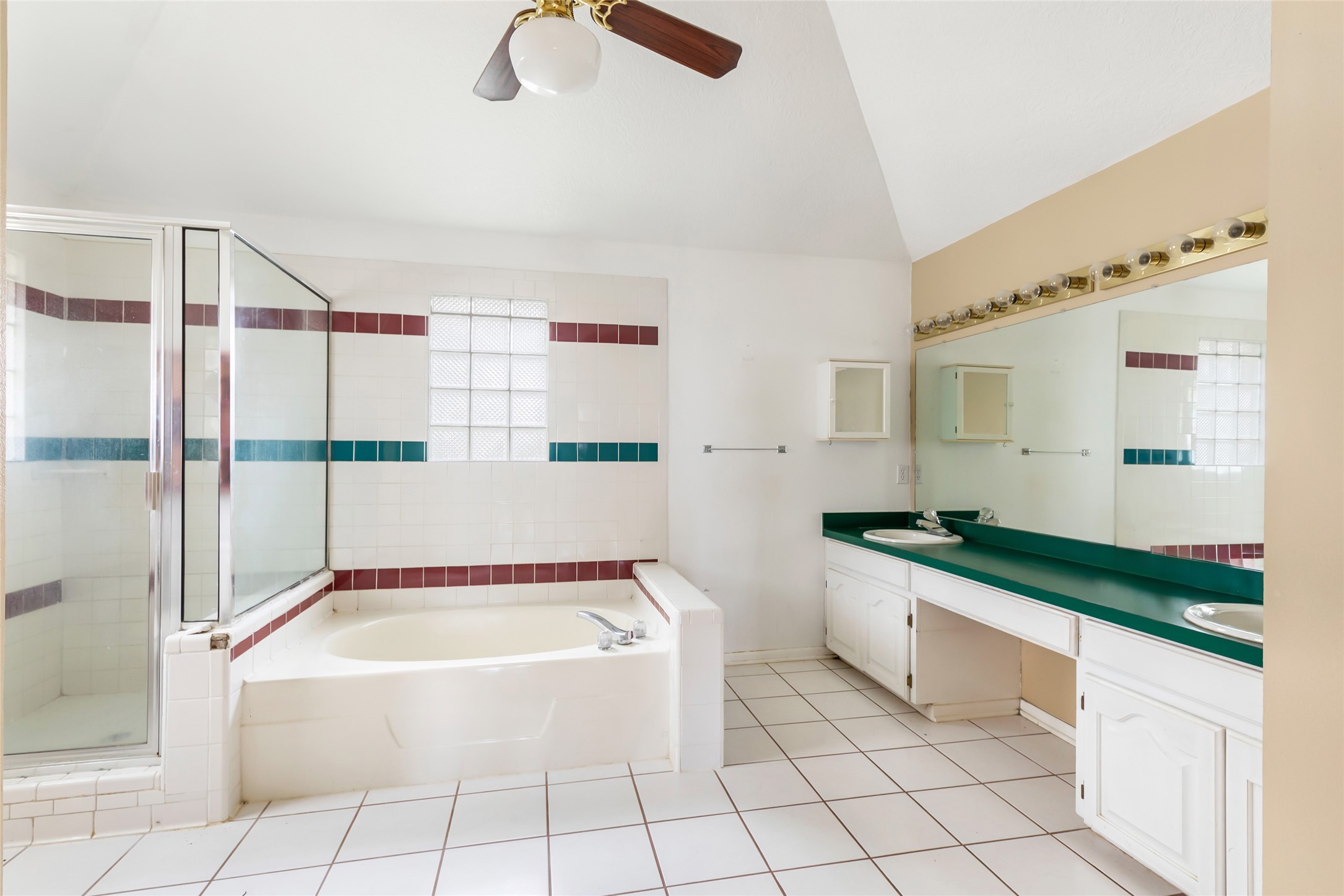 1002 Ransom Street Anahuac, TX 77514 - Photo 28 of 32