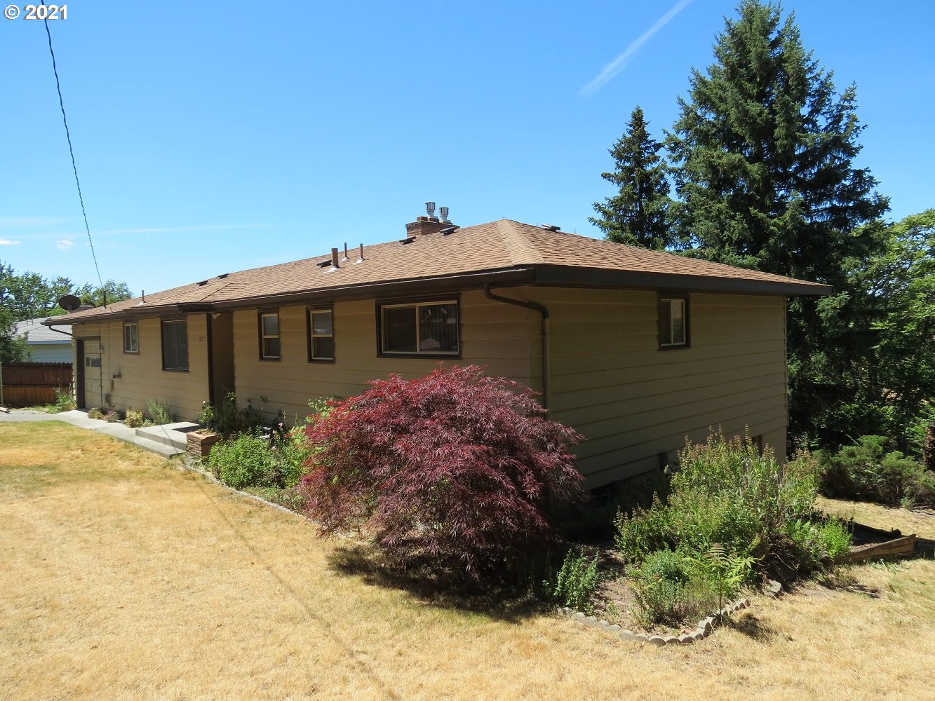 819 Northwest 5th Street Pendleton, OR 97801 - Photo 2 of 25