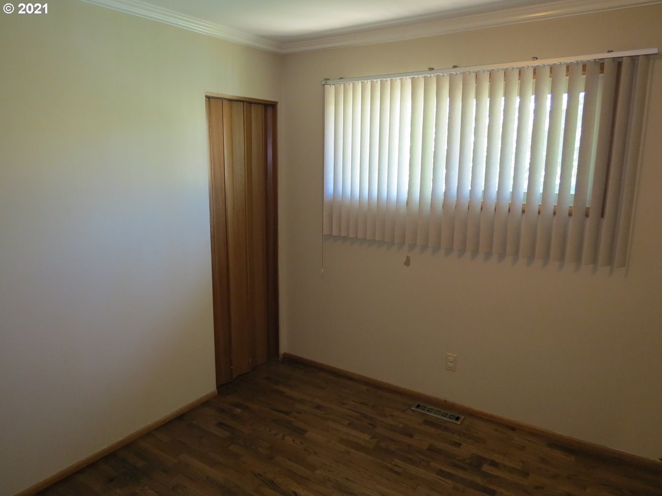 819 Northwest 5th Street Pendleton, OR 97801 - Photo 12 of 25