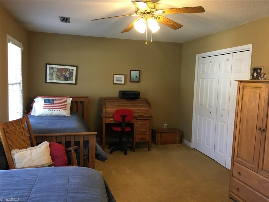 1016 Shamrock Road High Point, NC 27265 - Photo 21 of 29 Gallery Image 21