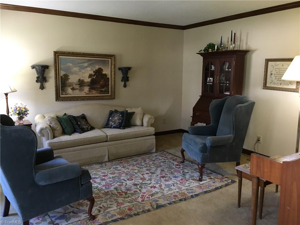 1016 Shamrock Road High Point, NC 27265 - Photo 5 of 29 Gallery Image 5
