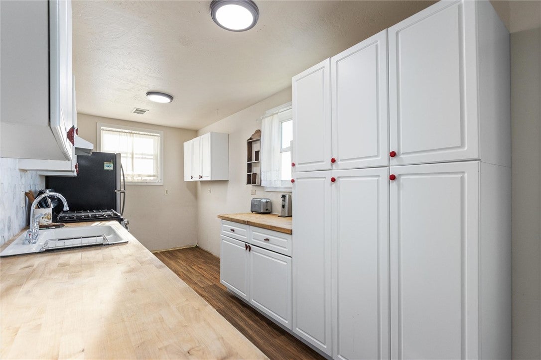 267 South Pryor Mountain Road Bridger, MT 59014 - Photo 10 of 47 Gallery Image 10