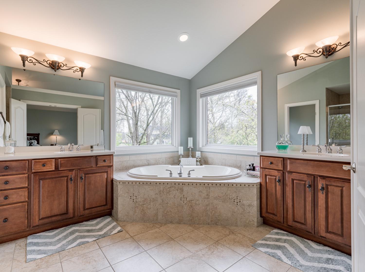 1112 Stream Ridge Lane Cincinnati, OH 45255 - Photo 30 of 48 Gallery Image 30