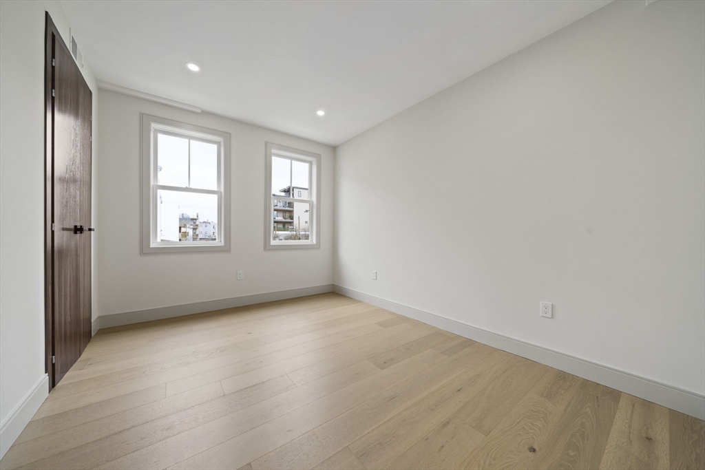 273 Havre Street, Unit 4 Boston, MA 02128 - Photo 10 of 13