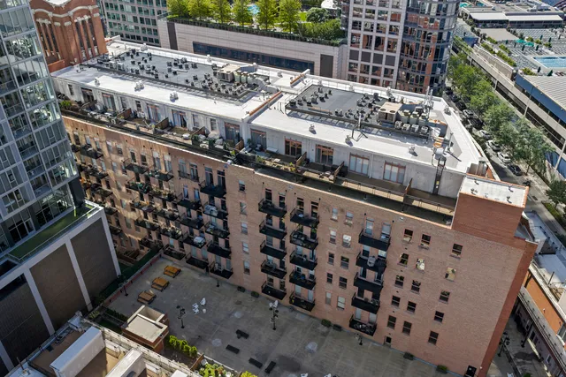 a large building with a street