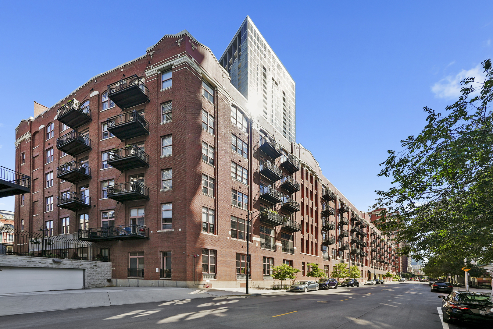 360 West Illinois Street, Unit 614 Chicago, IL 60654 - Photo 32 of 36 a view of a tall building next to a road