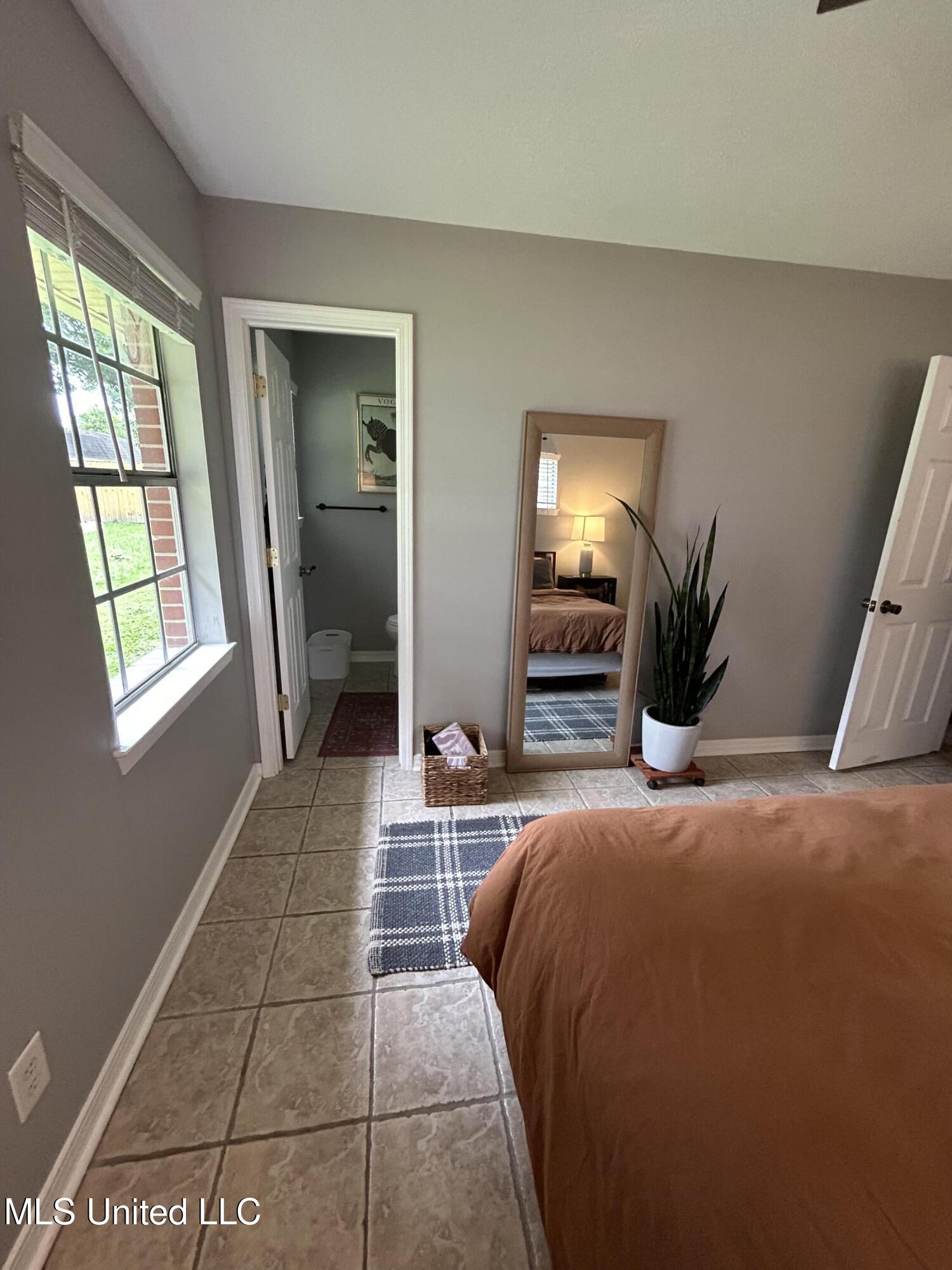 113 Colmer Circle Ocean Springs, MS 39564 - Photo 18 of 26 7CBAEAC5-1432-4DE6-AACE-DC73AFDE9B58