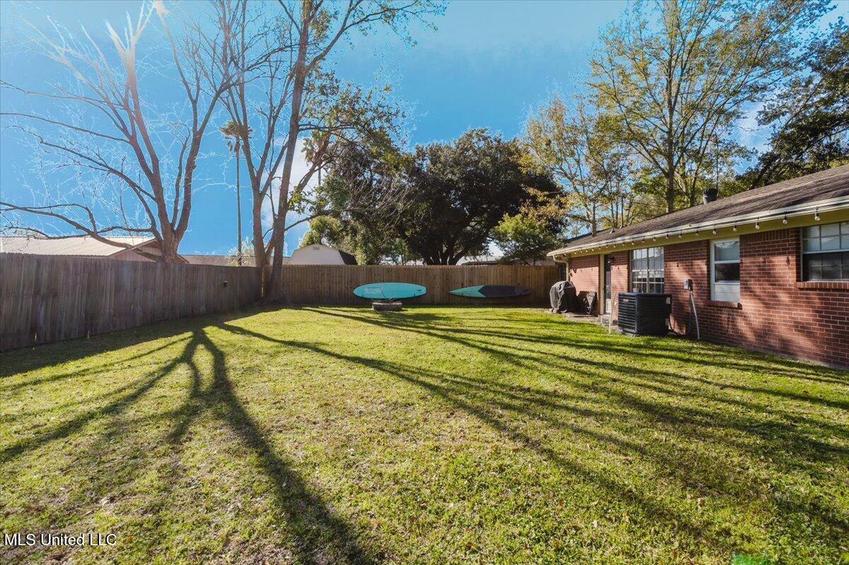 113 Colmer Circle Ocean Springs, MS 39564 - Photo 25 of 26 9-HJ0A1054-HDR