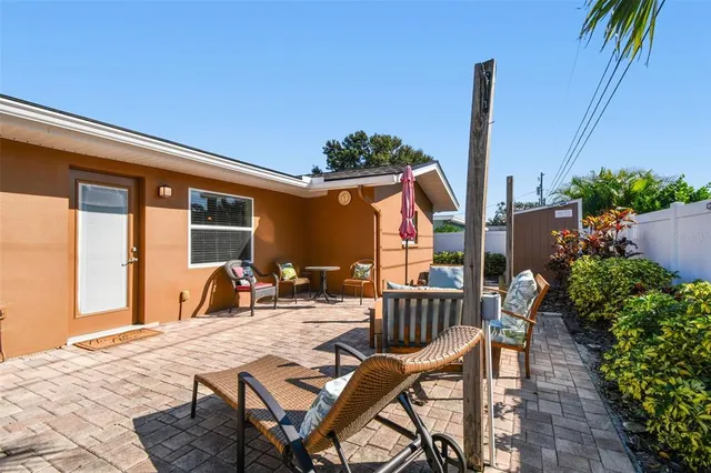 $4,000 | 13948 Brewster Drive, Largo, FL 33774