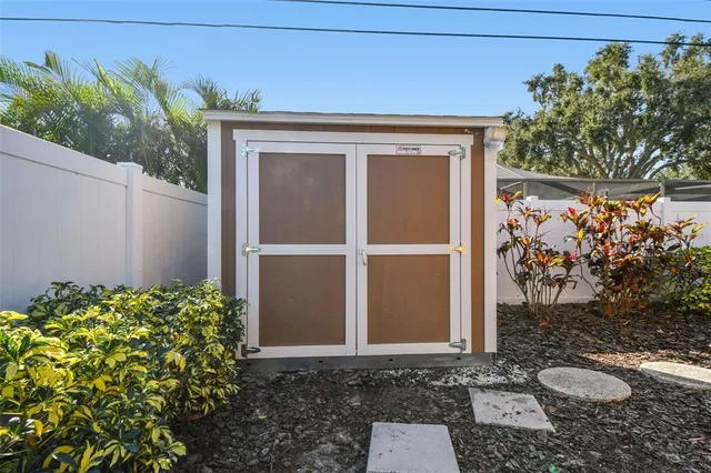 $4,000 | 13948 Brewster Drive, Largo, FL 33774