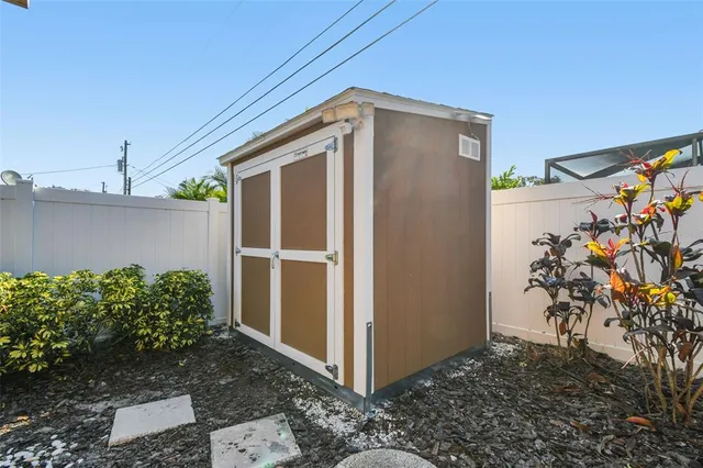 $4,000 | 13948 Brewster Drive, Largo, FL 33774