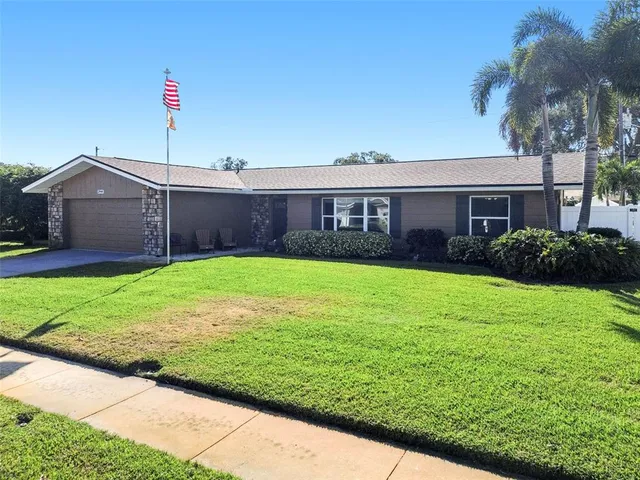 $4,000 | 13948 Brewster Drive, Largo, FL 33774