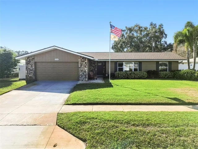 $4,000 | 13948 Brewster Drive, Largo, FL 33774