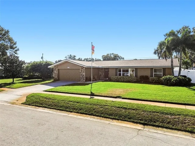 $4,000 | 13948 Brewster Drive, Largo, FL 33774