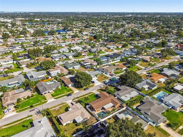 $4,000 | 13948 Brewster Drive, Largo, FL 33774