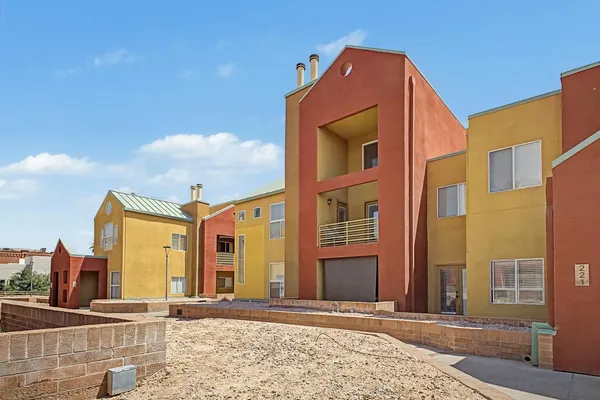 $2,550 | 154 West 5th Street, Unit 222, Tempe, AZ 85281