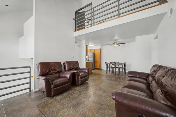 $2,550 | 154 West 5th Street, Unit 222, Tempe, AZ 85281