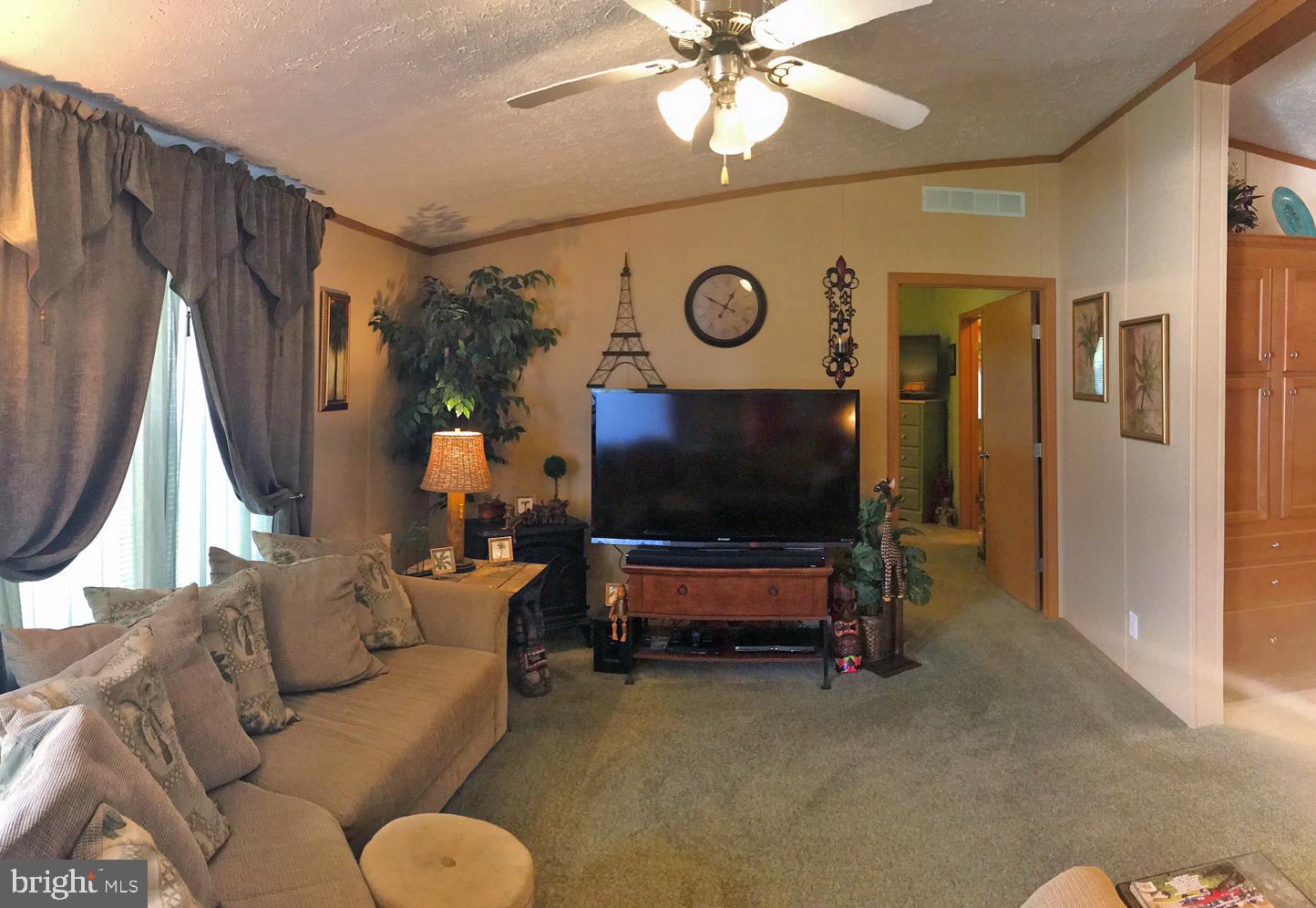 31629 Siham Road, Unit D4 Lewes, DE 19958 - Photo 2 of 19 Living Room