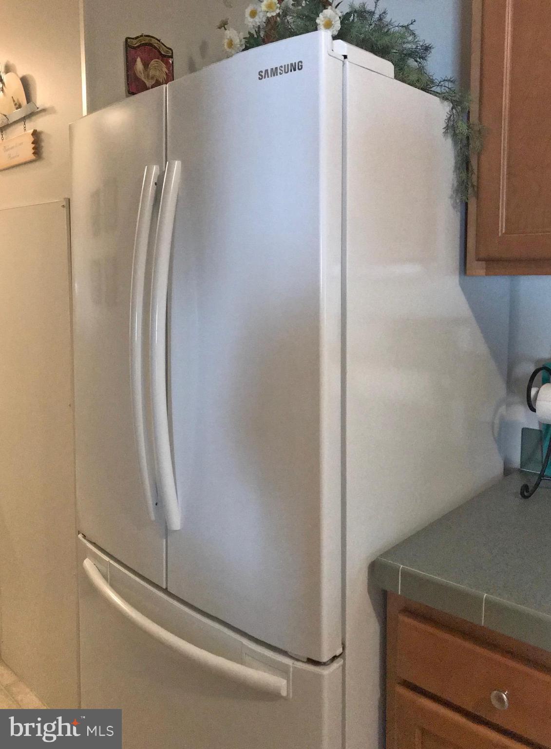 31629 Siham Road, Unit D4 Lewes, DE 19958 - Photo 5 of 19 Samsung French-Door Fridge with Ice Maker