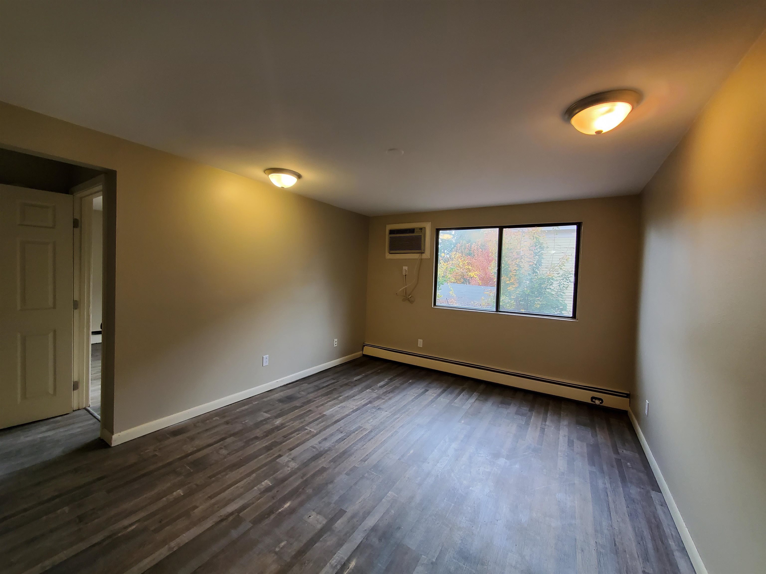 45 Log Street, Unit 2E Manchester, NH 03102 - Photo 3 of 7 Gallery Image 3