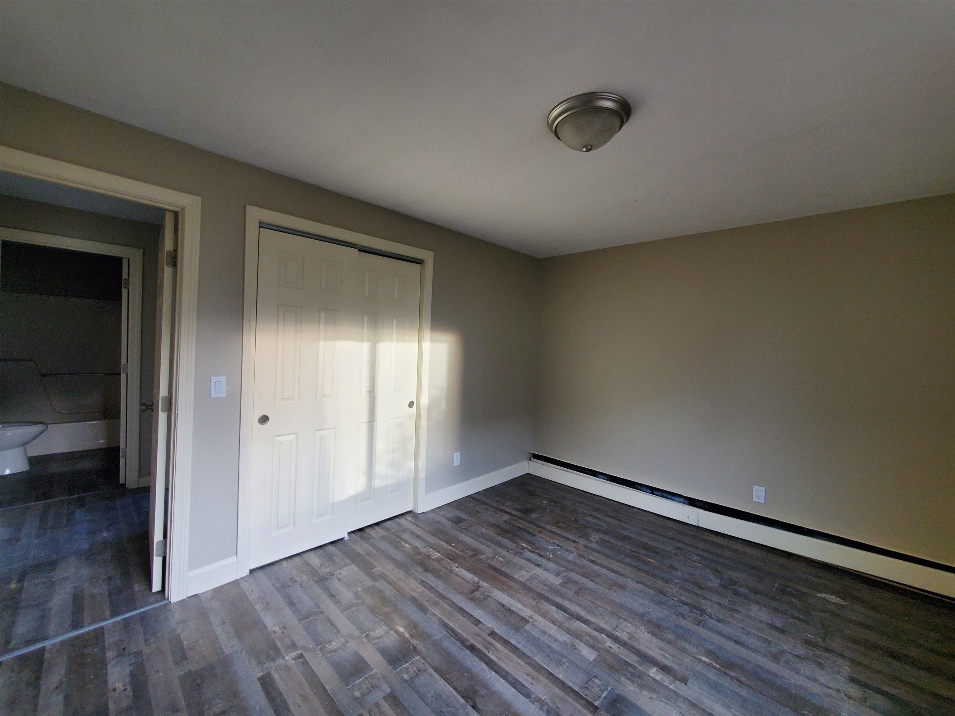 45 Log Street, Unit 2E Manchester, NH 03102 - Photo 5 of 7 Gallery Image 5