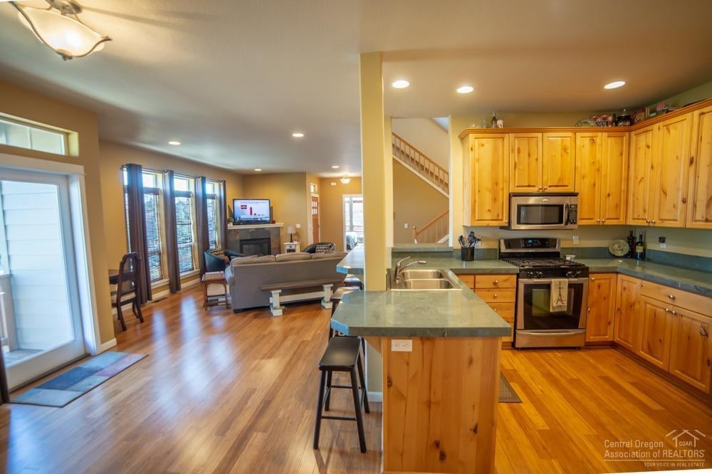2514 Northwest Awbrey Road Bend, OR 97703 - Photo 5 of 25 Additional Photo
