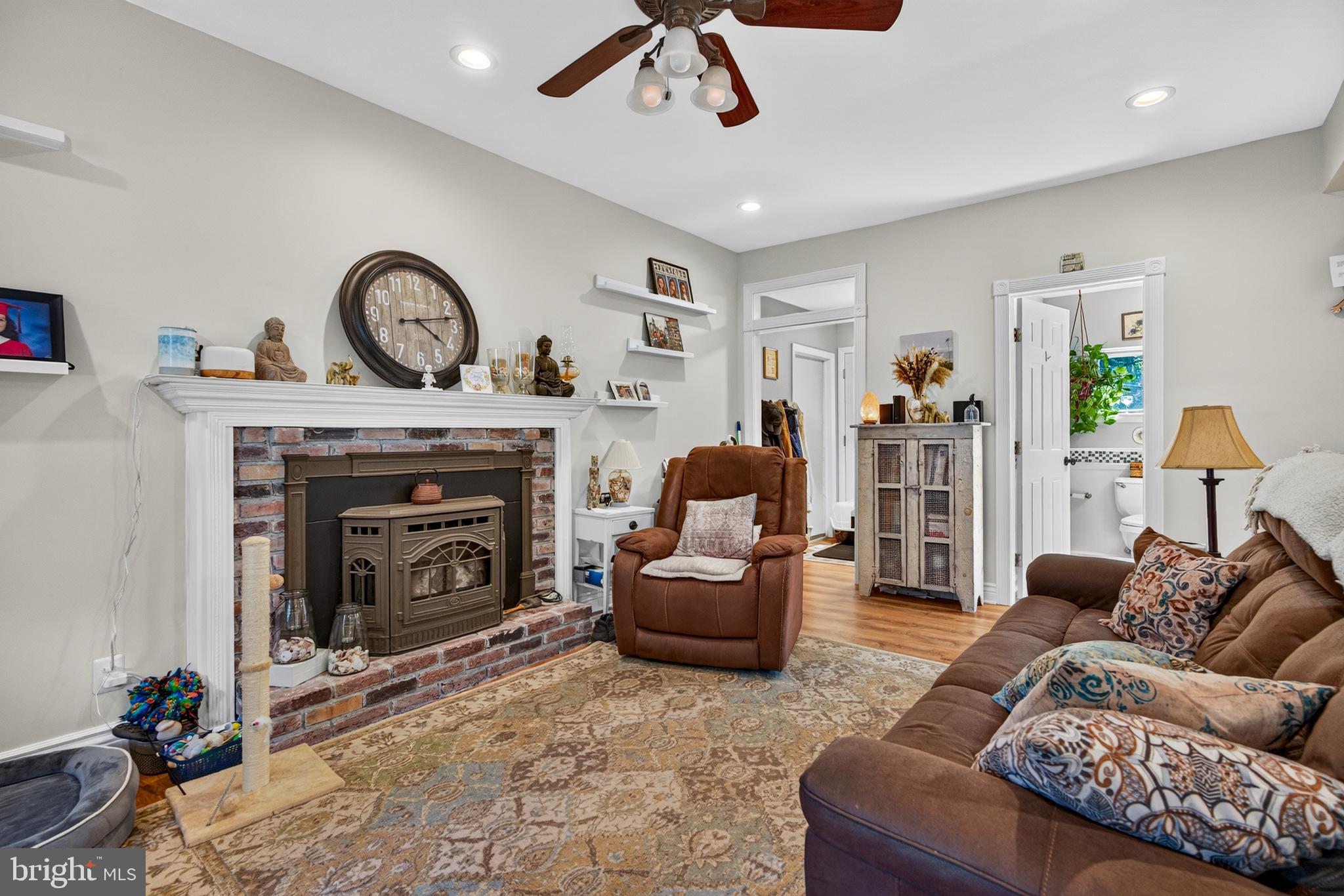 367 Holly Road Marlton, NJ 08053 - Photo 18 of 38 Gallery Image 18