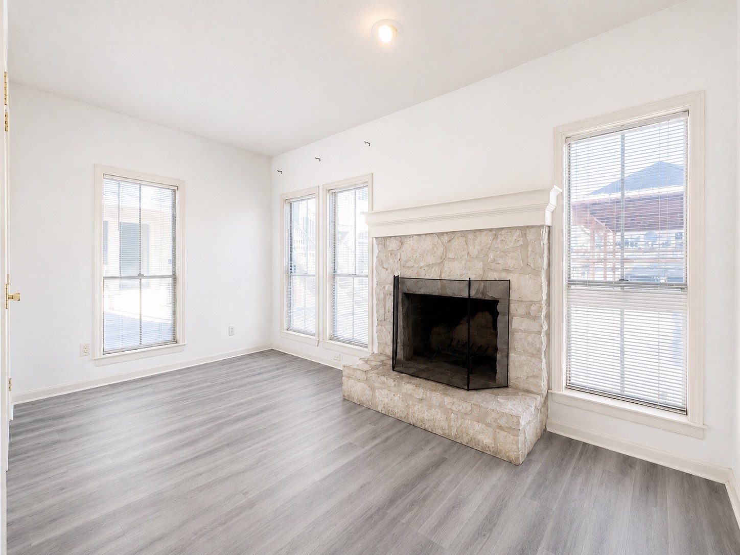 2529 Rio Grande Street, Unit 91 Austin, TX 78705 - Photo 9 of 32