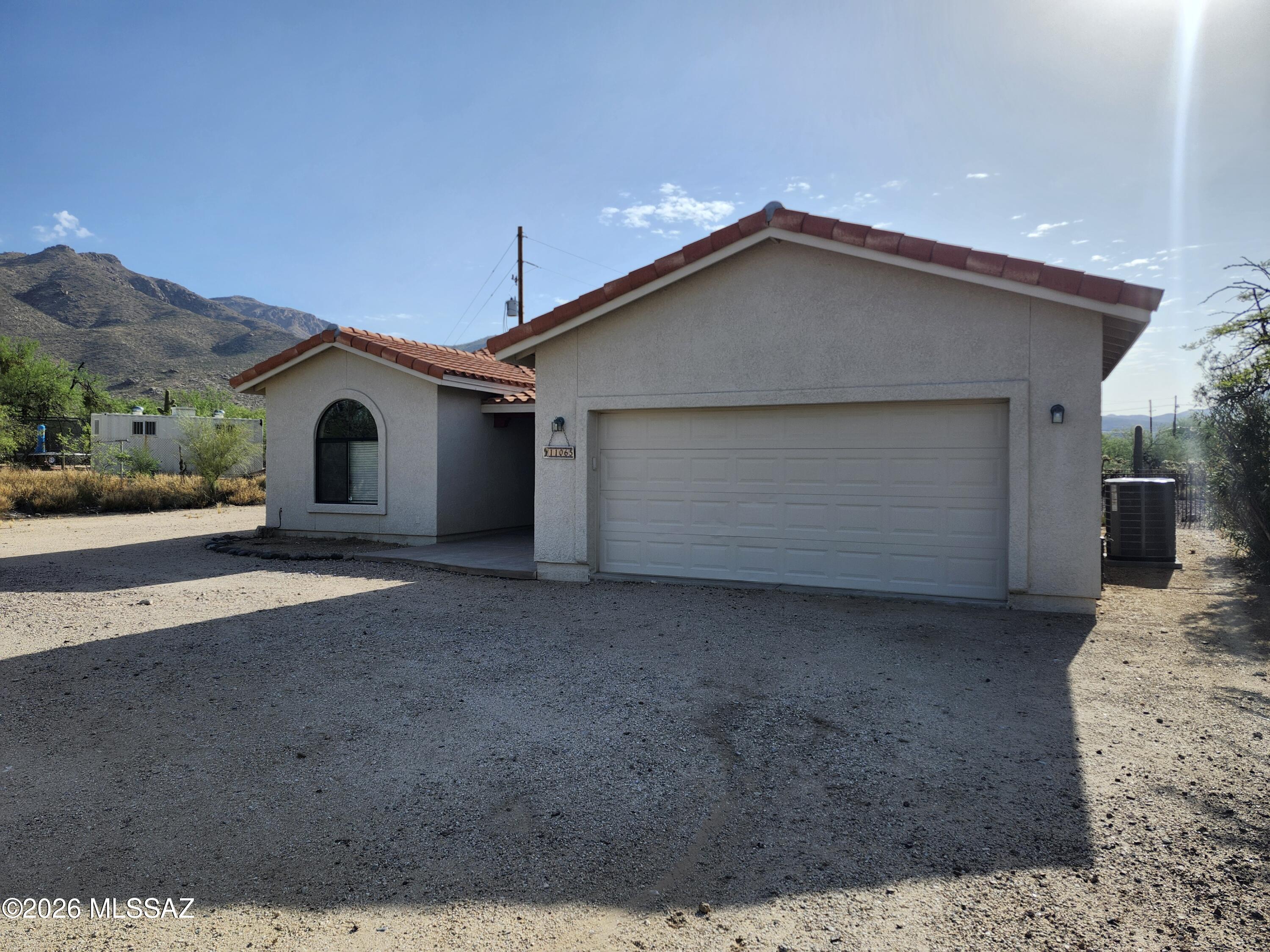 11065 East Snyder Road Tucson, AZ 85749 - Photo 3 of 49 original - 2026-07-06T151025.549