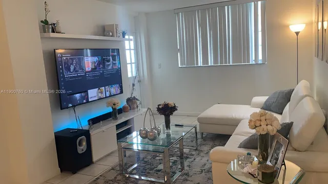 $1,700 | 2903 North Miami Beach Boulevard, Unit 1008, North Miami Beach, FL 33160