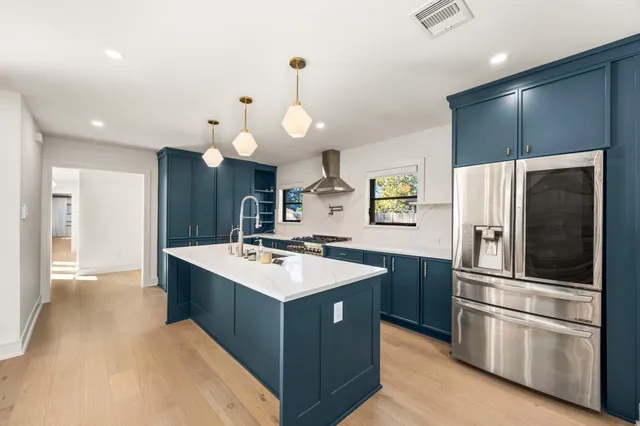 $1,299,000 | 709 West 39th Street, Houston, TX 77018