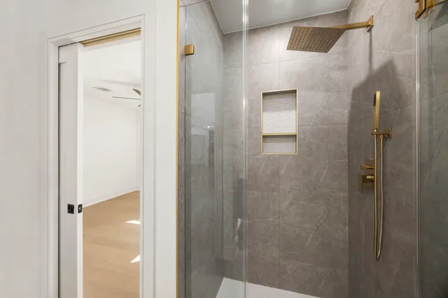 $1,299,000 | 709 West 39th Street, Houston, TX 77018